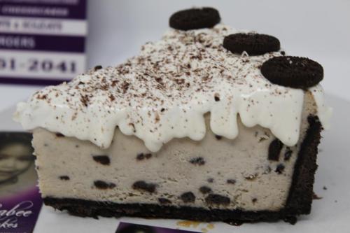 Cookies-N-Cream Cheesecake